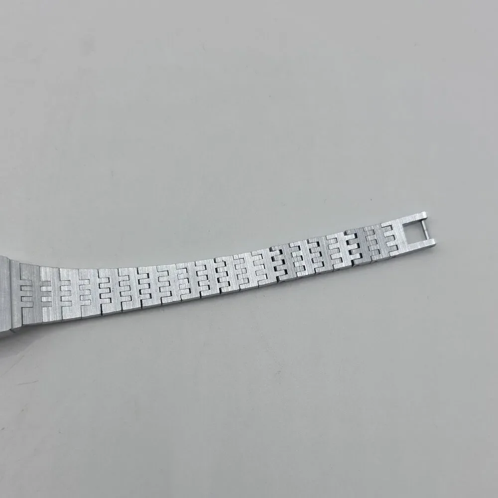 *VINTAGE*Timex Cell Quartz Analog Square Silver Dial Silver Tone Bracelet Watch